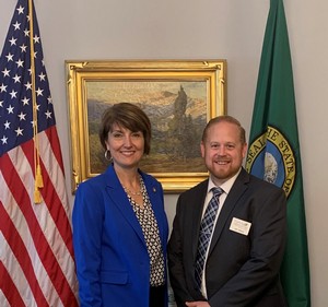 CEO Jeff Wiberg with Cathy McMorris Rogers - home care